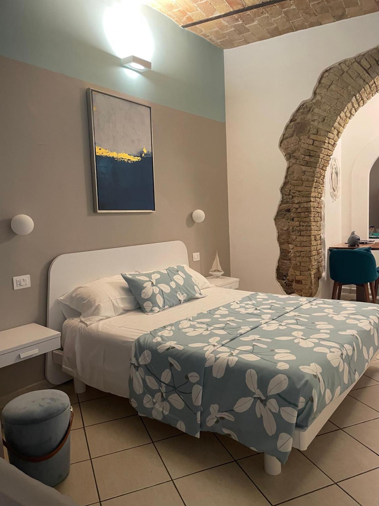 Barbarossa Sea Room Термоли Экстерьер фото